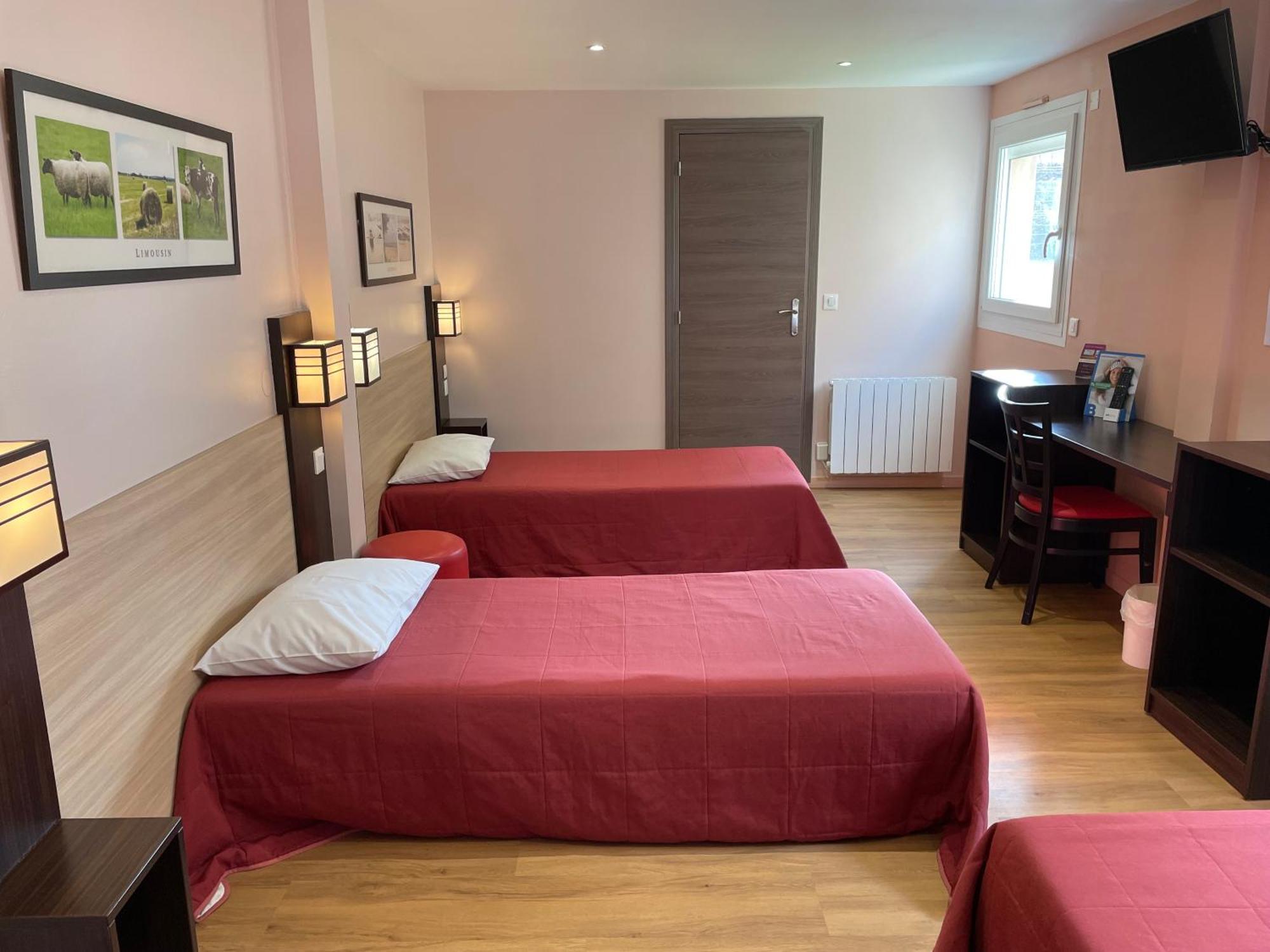 Brit Hotel St-Quentin/Nord Fayet  Екстериор снимка